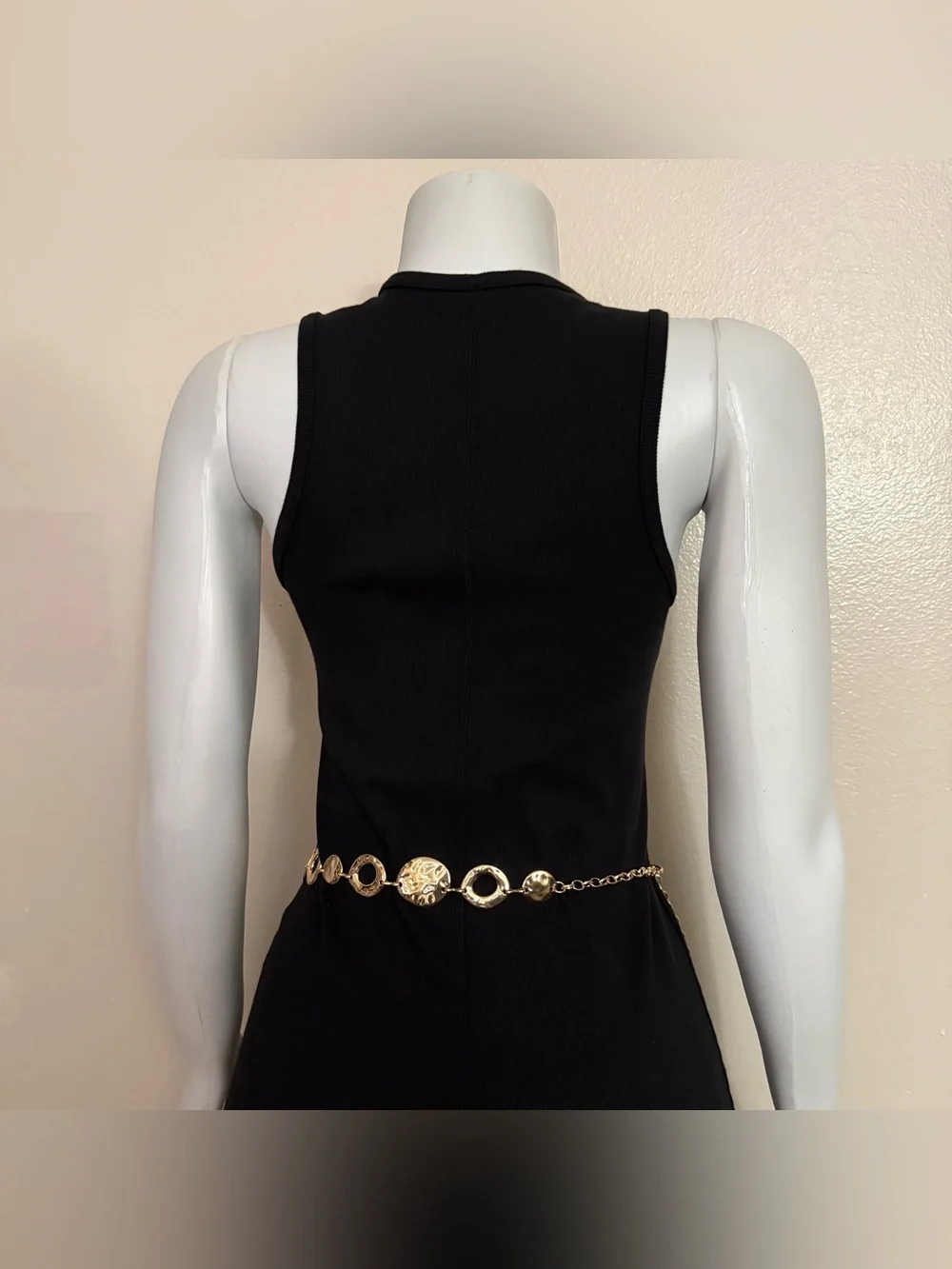 Gold tone disc chain belt
